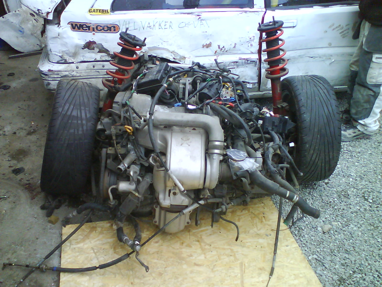 slik så det ut da jeg fikk vippa av karr. skrudde det av der den står.