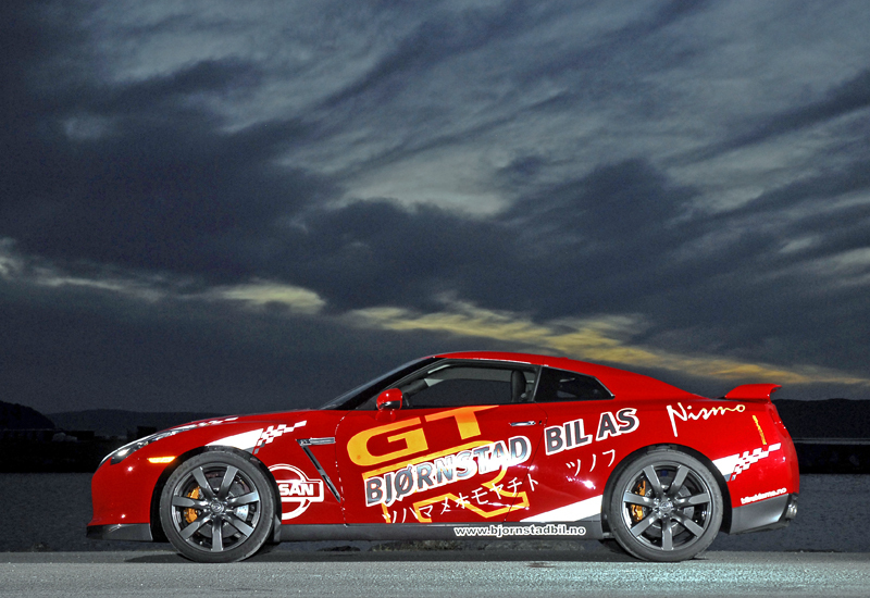 NissanSkylineGT-RR35bweb.jpg