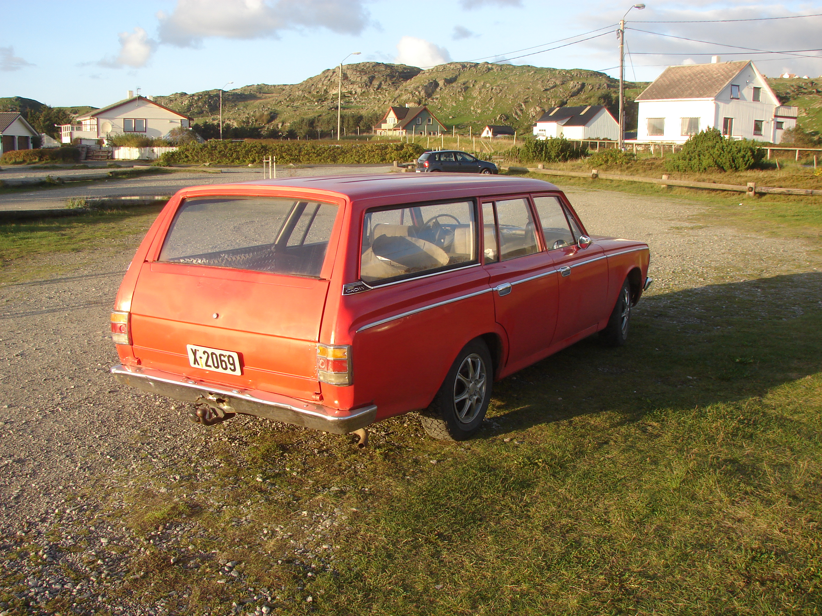 Toyota Crown 006.jpg