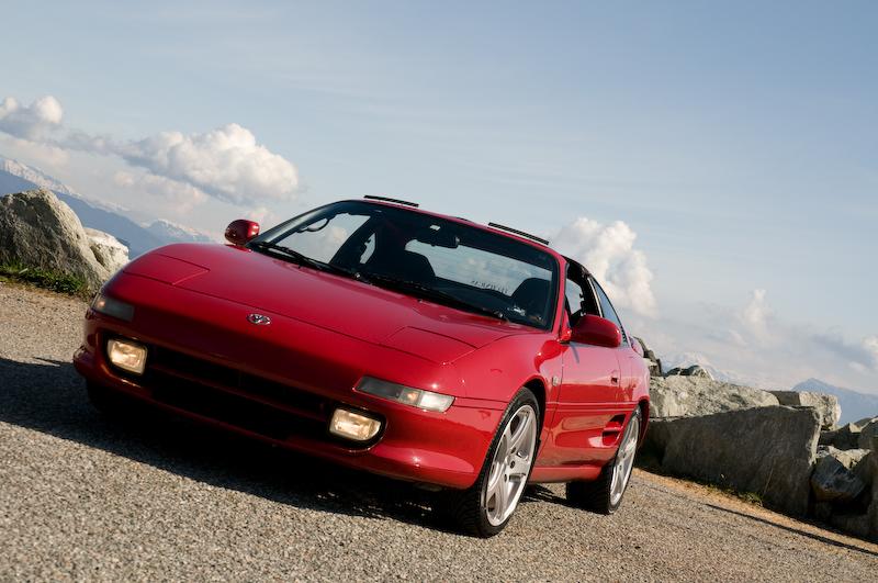 Min MR2 i skinnende sol(slik det alltid er på vestlandet).