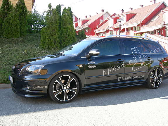 avensis