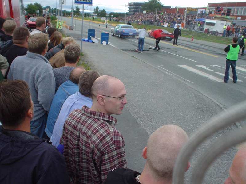 Her er NSX'en også...dama hans som kjørern...