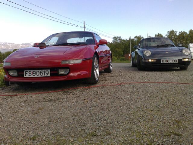 MR2 Turbo &amp; Porsche Carerra 4x4