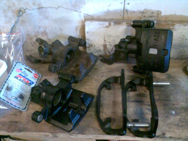 Fikk hjelp av en kamerat som pulverlakkerte caliperene :)