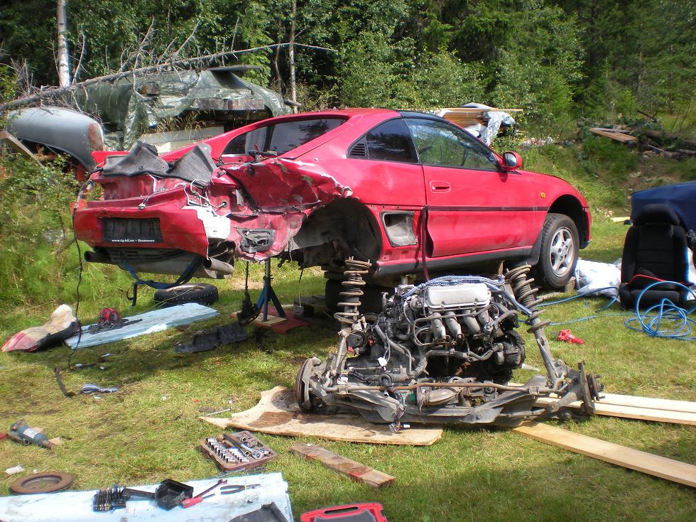 så var motor og understellet ute av vraket mitt..