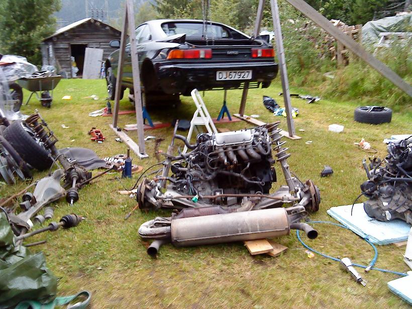 så var motoren ute av den nye mr2'n :D