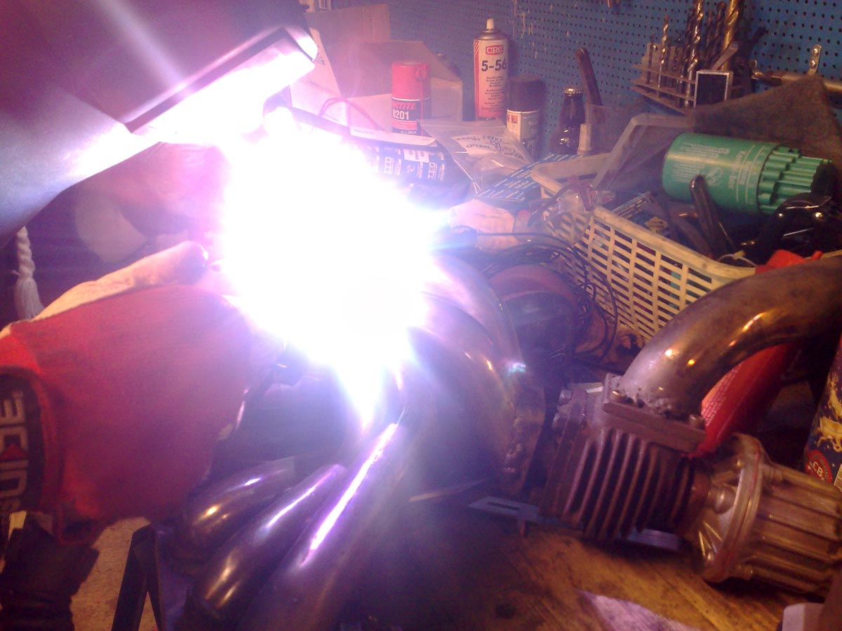 modifiserer grenrøret, gamle turboen var t4 den nye er t3