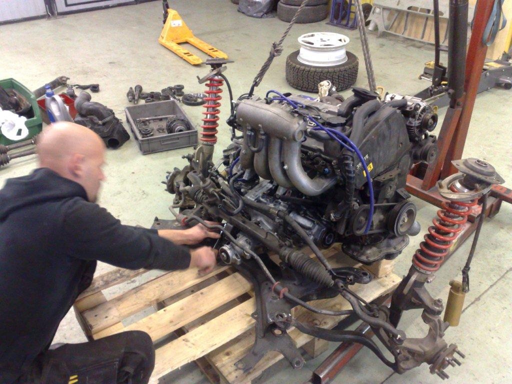 Ting begynner og ta form. Tusen takk til Stig for god hjelp.