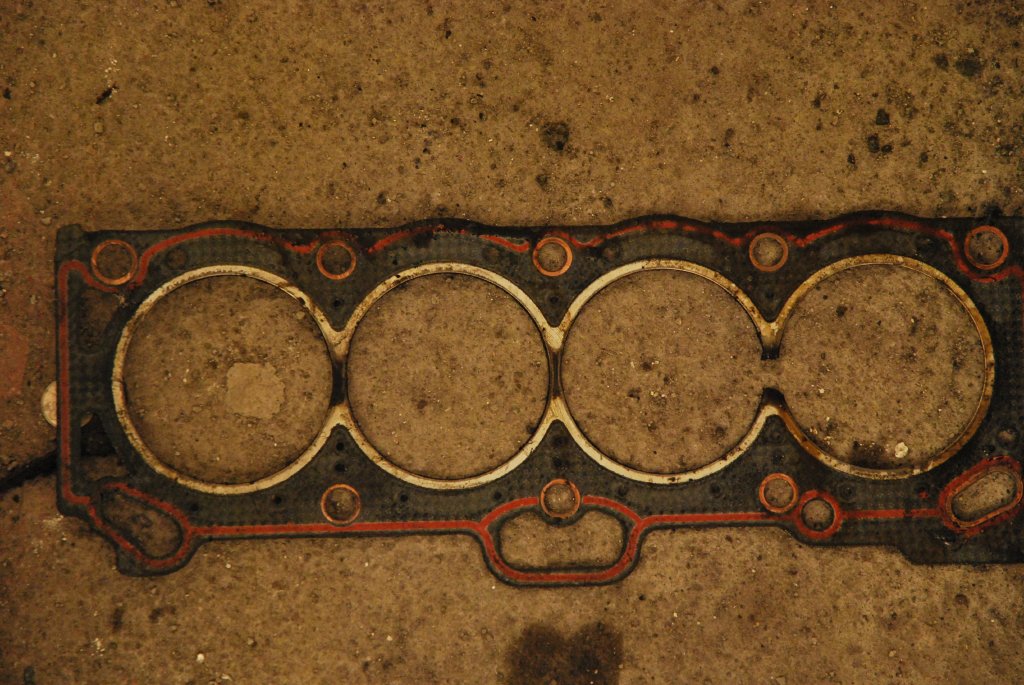 Ser ut til å ha vært lekasje ved alle &quot;veggene&quot;