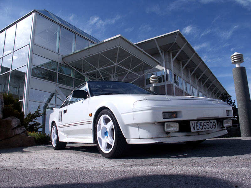 MR2RåFrontS.jpg