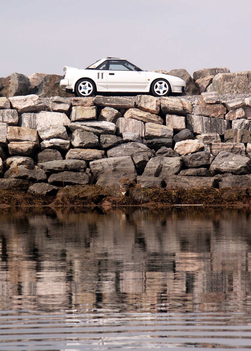 MR2n ved havn.jpg