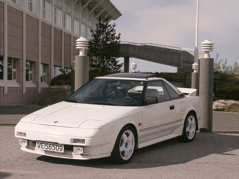 MR2MellomStolperS.jpg