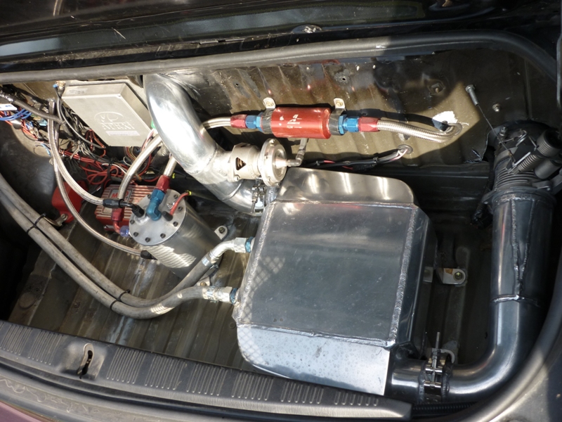 Bagasjerommet etter vinterns forandringer... :) har ikke gjort masse for å få det shiny, ble fokus på funksjon istede...