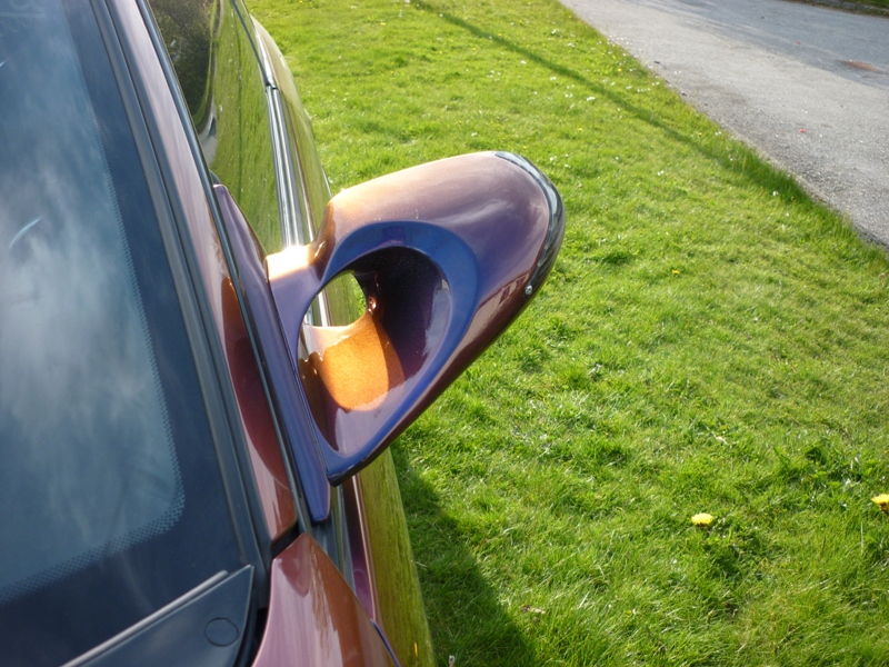 Hadde noen billige Ebay speil som jeg sparkla opp og lakkerte.. mest for å bruke de til noe.. hehe