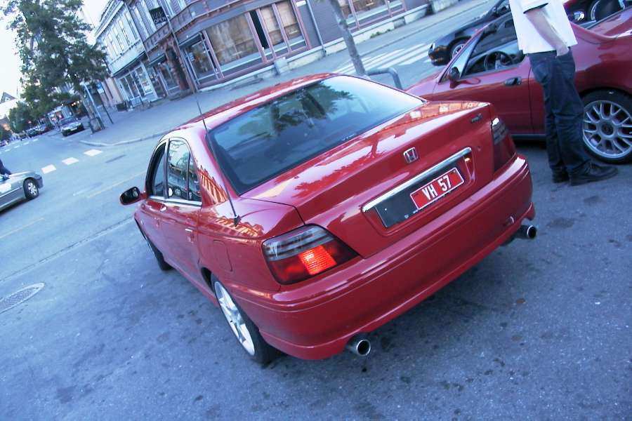 Hmm...var ille mange eksospotter på denne du... ;-) NY Accord Type R
<br />Kom også en Integra Type R...men jeg glemte å knipse den...