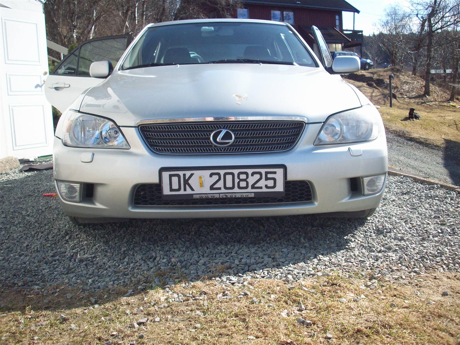 100_1030 (Custom).jpg