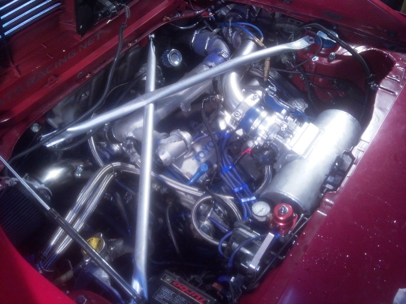 Da var motoren plutselig sammen igjen. Mange timer med svette og blodtap på et par liter sikkert..