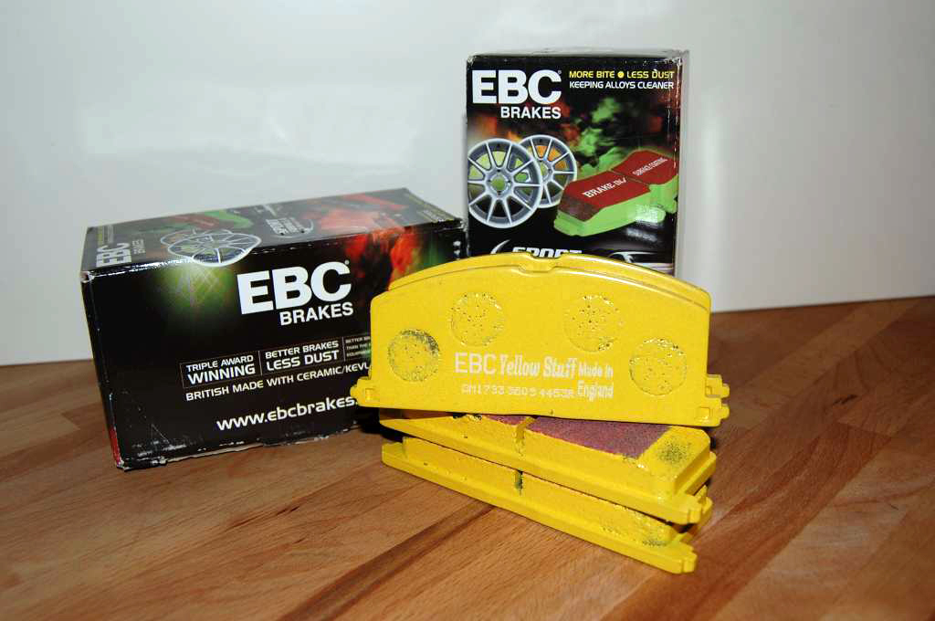 Har fått Yellowstuff klossene også - siden Stian AB var i nød for passende bremser fikk han de &quot;vanlige&quot; nye klossene mine...