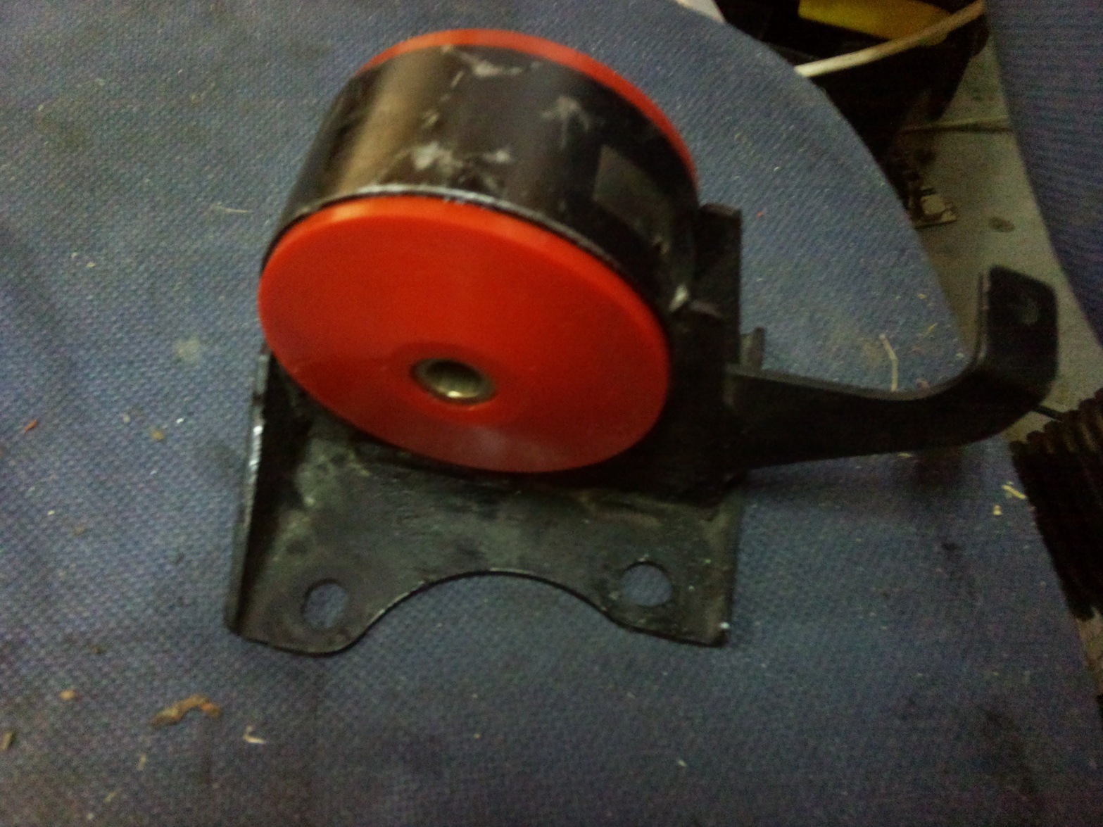 Polyuretan foringer i motorfestene! Nå er det VIRKELIG som å kjøre gocart!