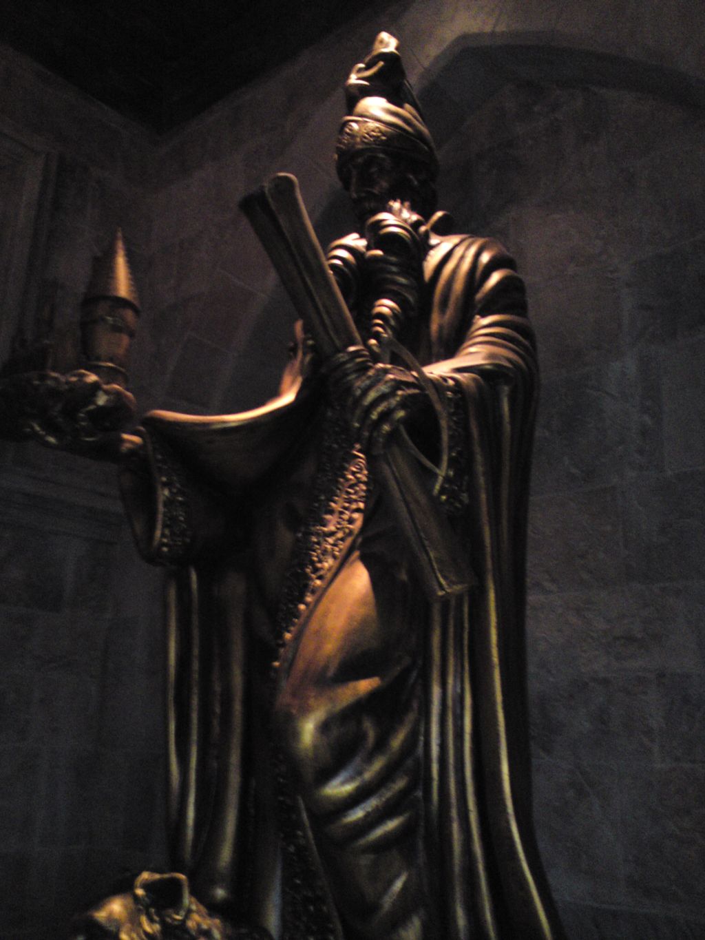 her var jeg endelig komt inn i &quot;Hogwart&quot; etter 40min i kø utenfor, og stod vel sikkert i 20min til i kø før jeg kom til ride'n