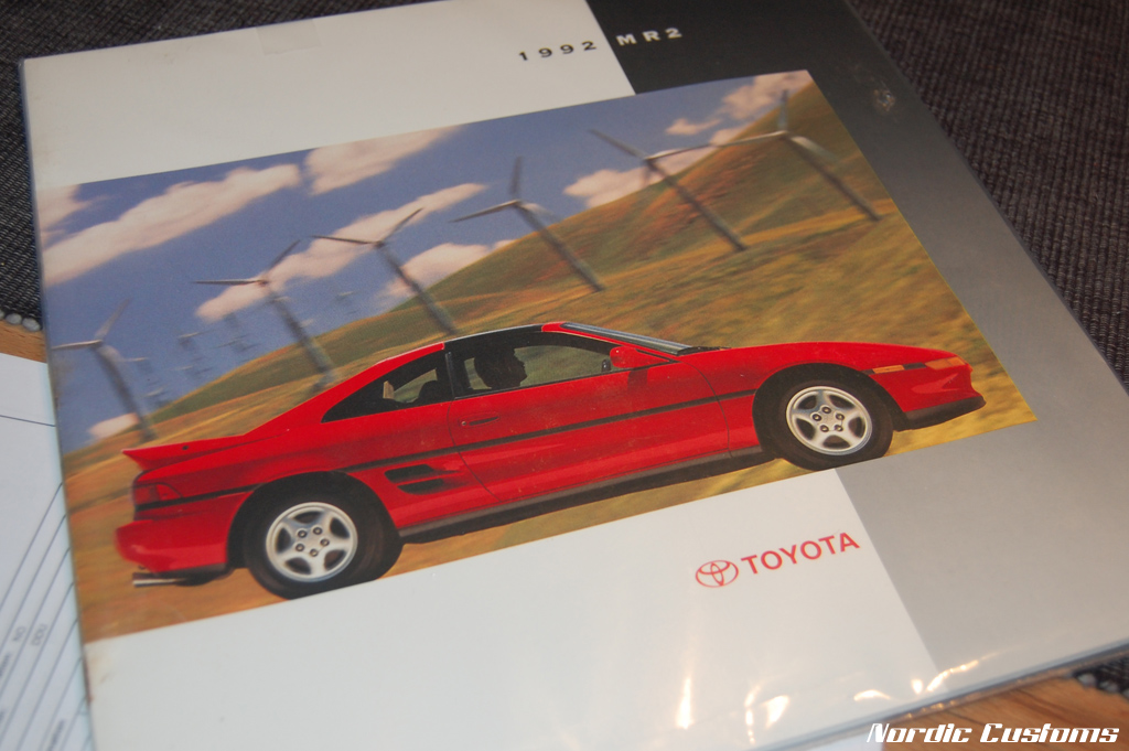 Strøkne MR2 reklamebrosjyrer :D