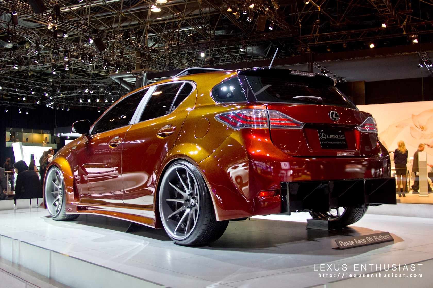 brian-fox-lexus-ct-nyias-2.jpg