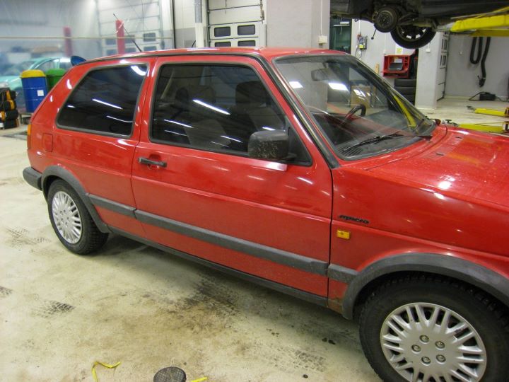 Solfilm på dører fremme =)