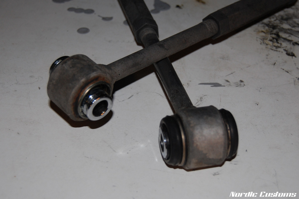 Noen som vet om jeg må kjøpe nye stag der hvor denne typen foring/oppheng er brukt - eller kan jeg få byttet bare foringen om jeg ønsker?