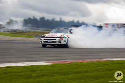 283678_10151121758141578_1805547650_n[2].jpg