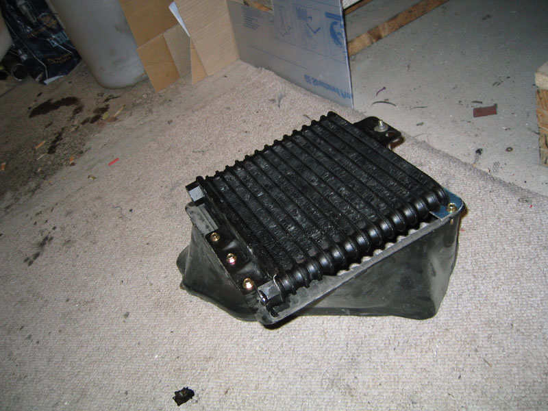 oljekjøleren midlertidig festet til orginal &amp;quot;IC-schroud&amp;quot;