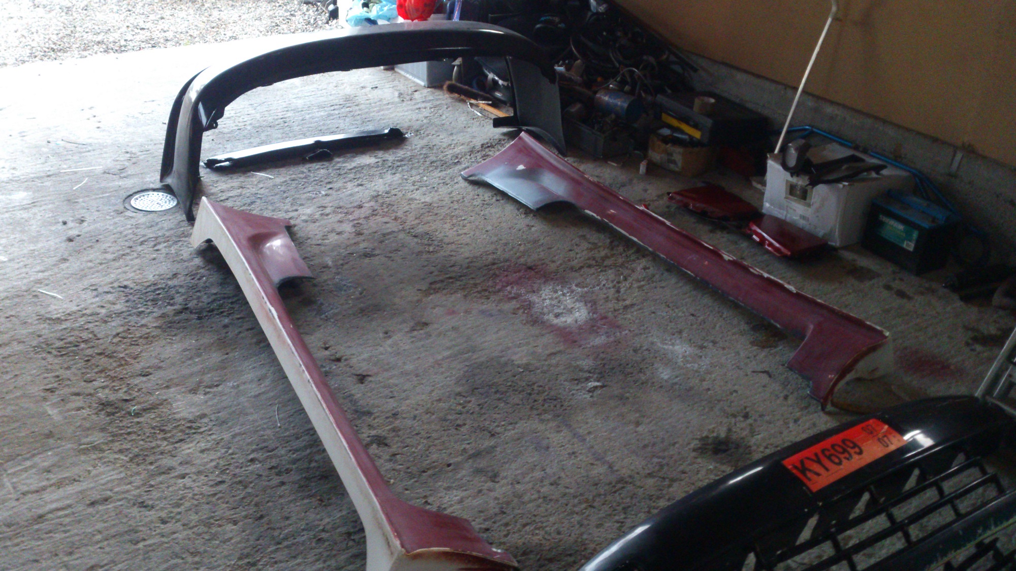 litt av stylingen som skal på bilen mangler bare (osthøvel) leppe ;)