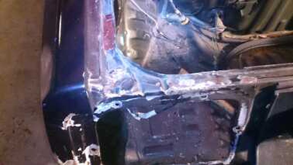 Ferdig sveist bagasjeromsåpning.