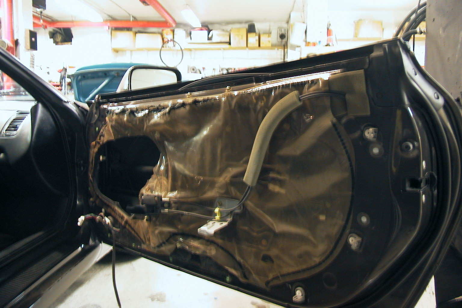 Strippa Supra-dør...