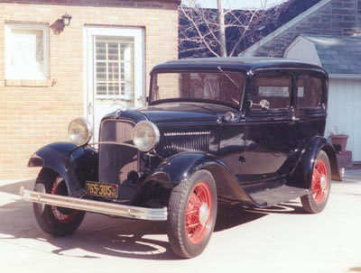 Ford_Model_B_Tudor_1933.jpg