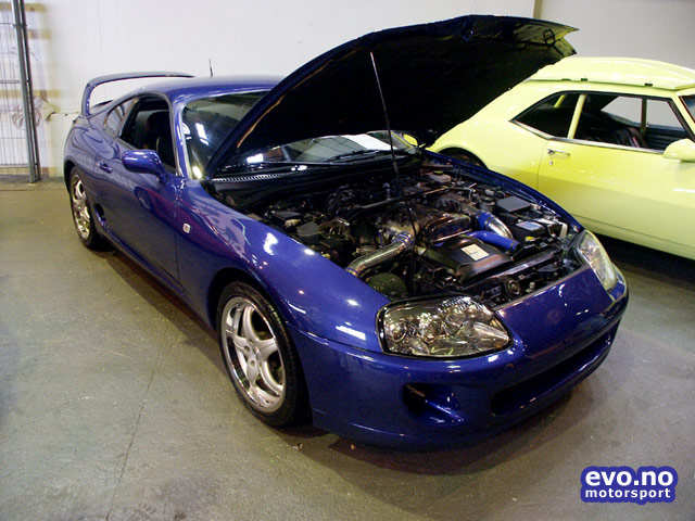 Nice supra...Fikk pris for beste 90 talls...Og som sagt er eieren rullestol bruker:)