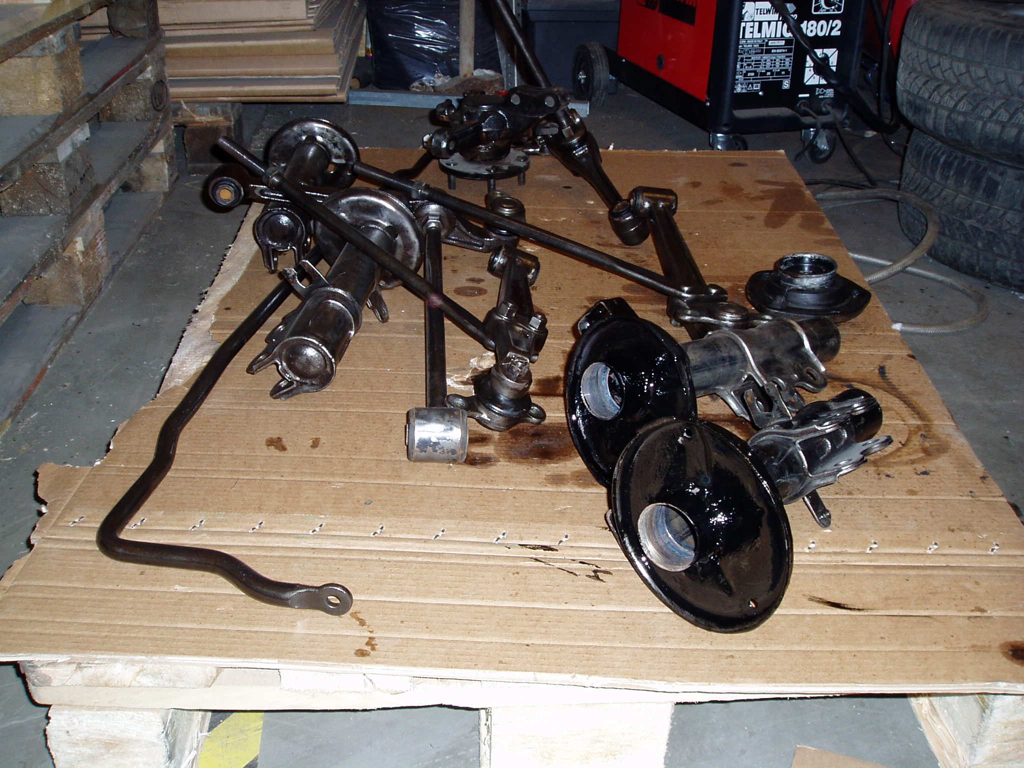 Demperene fremme er de som er fremst på bilde.