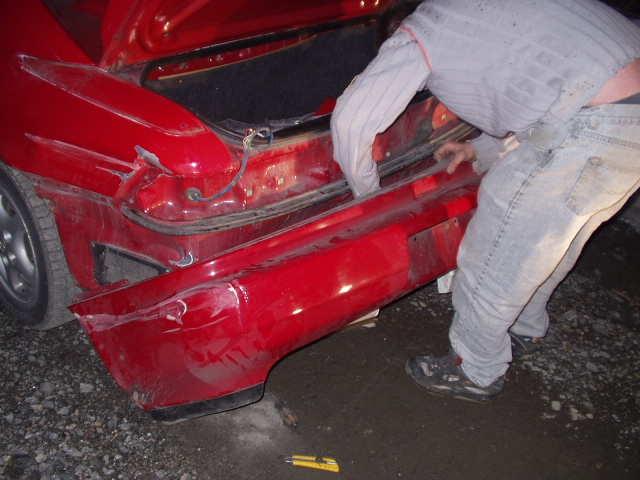 fangeren er endelig av...