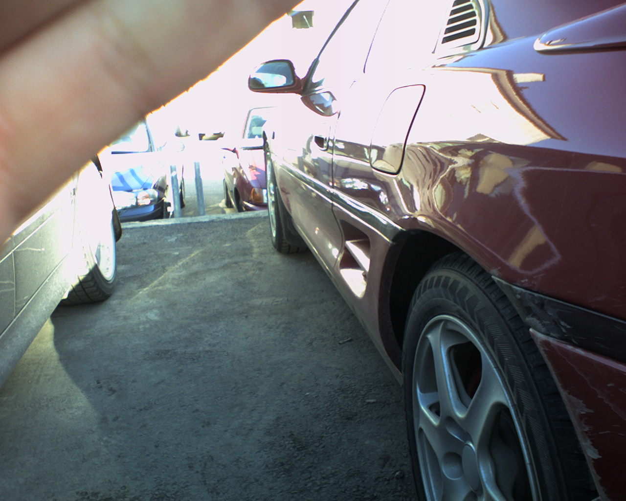 Her kan man se døra er klemt inn