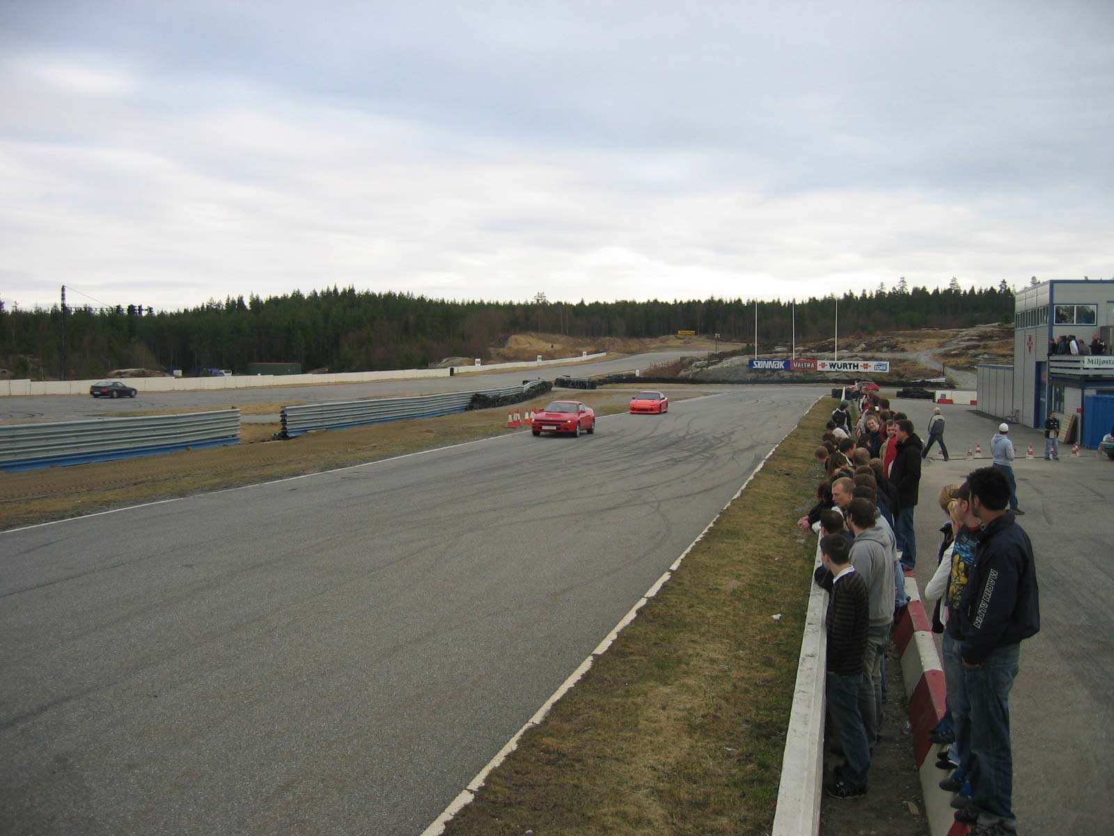 GT4CS, og helt til venstre skimtes Jan Erik og hans 968...