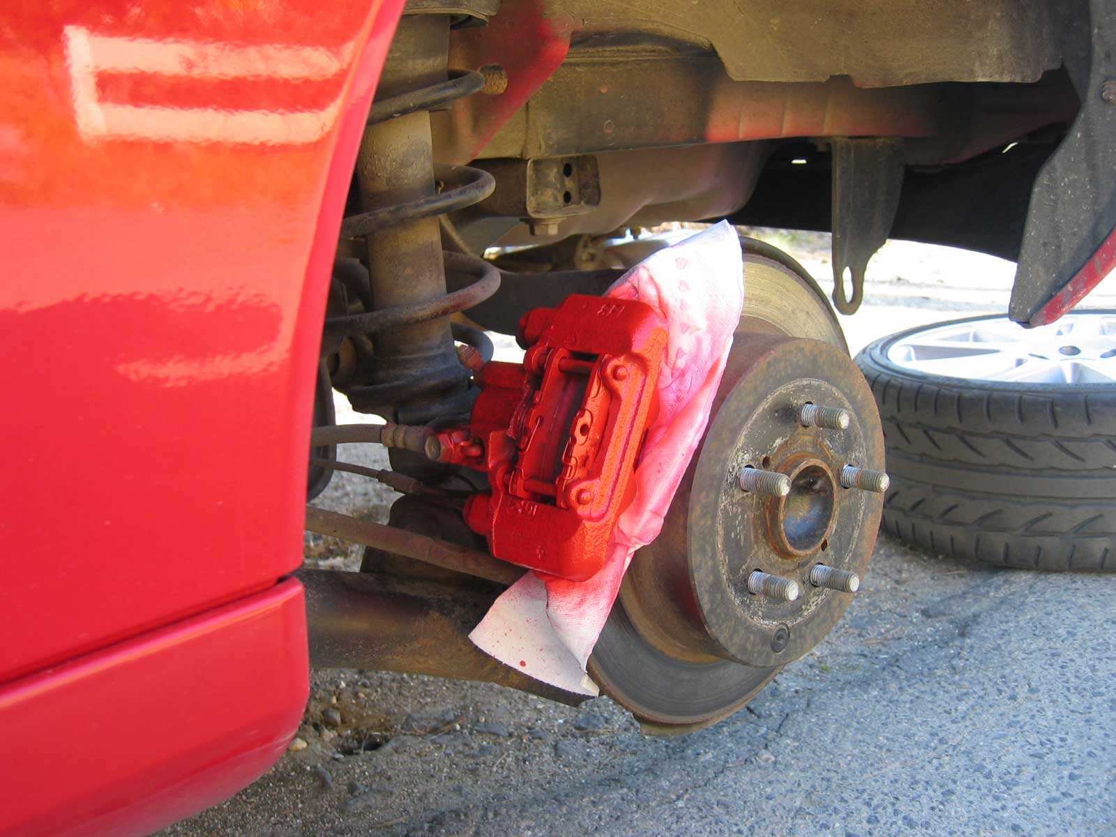 Og den lille pingle-caliper'n bak...