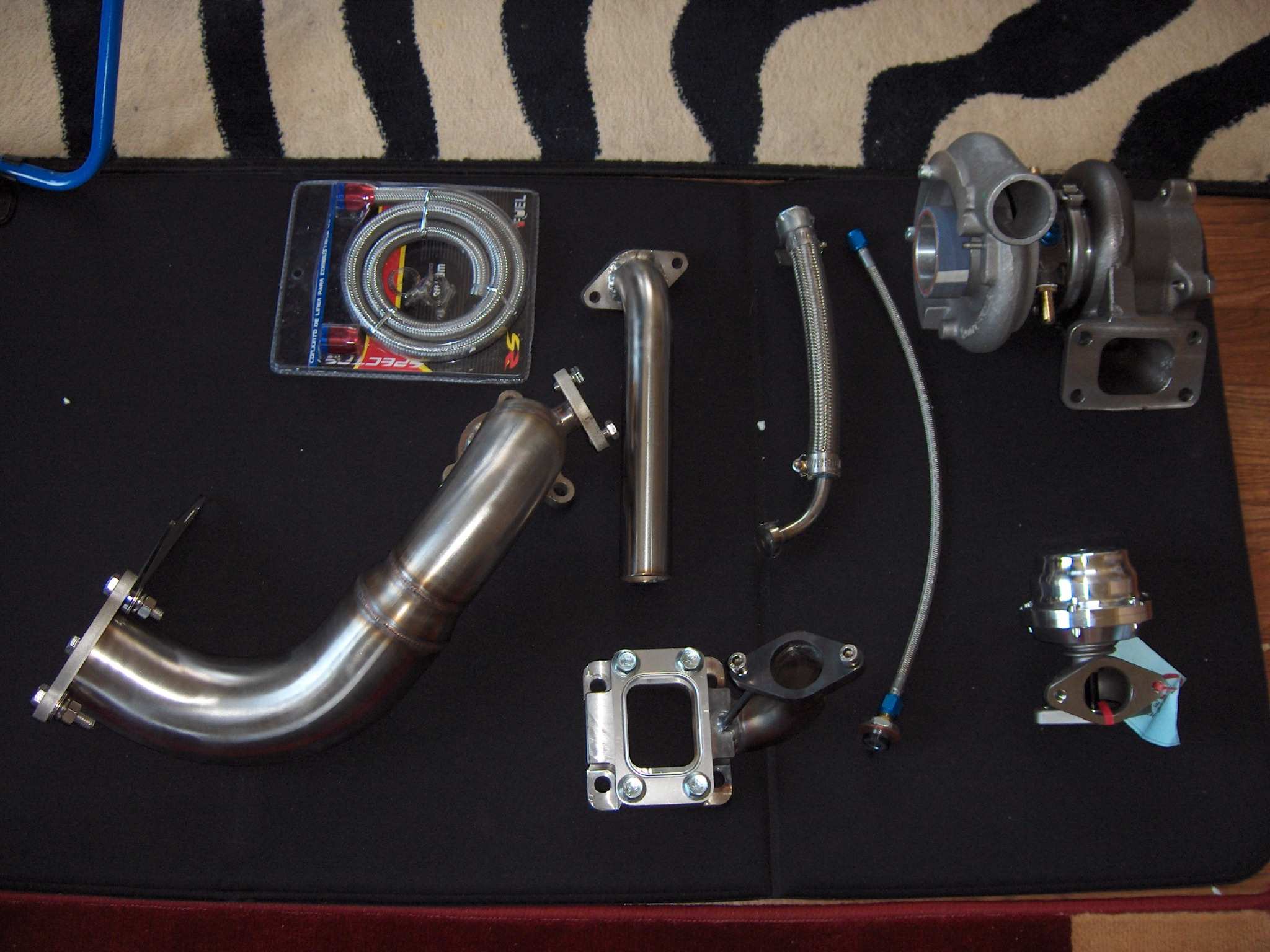 C:Documents and Settingsjostein.JAHA-P1E9KD95Q9Mine dokumenterMine bilderbil-bilderkomplett turbokit.jpg